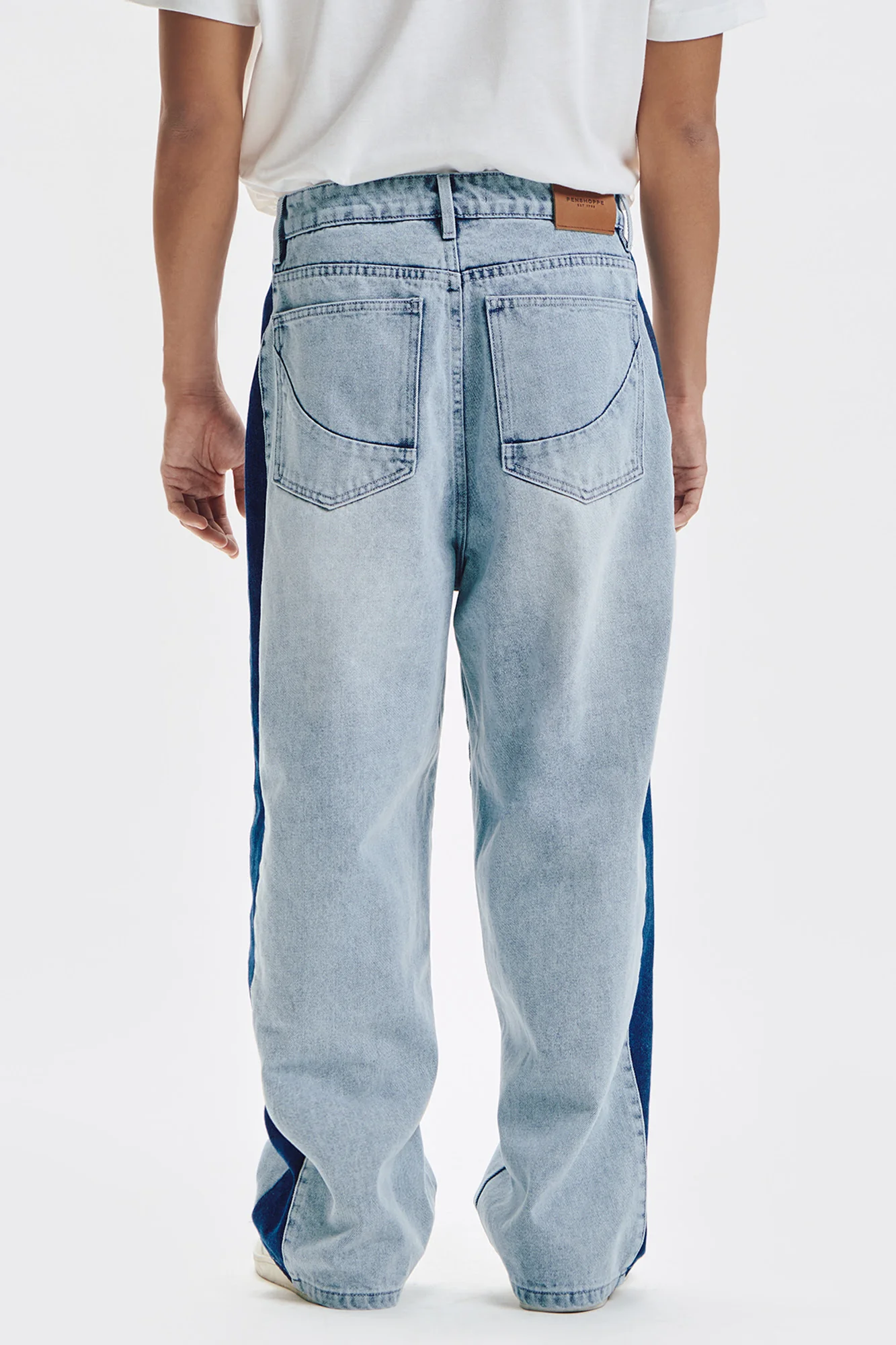Baggy Fit 5-Pocket Jeans - Image 3