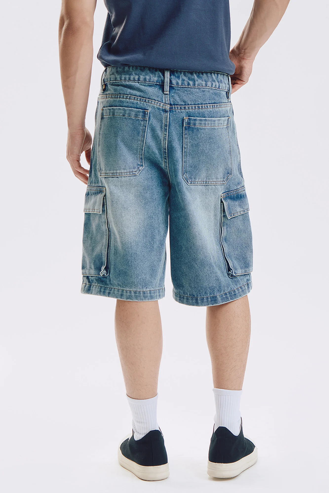 Baggy Fit Cargo Denim Shorts - Image 3