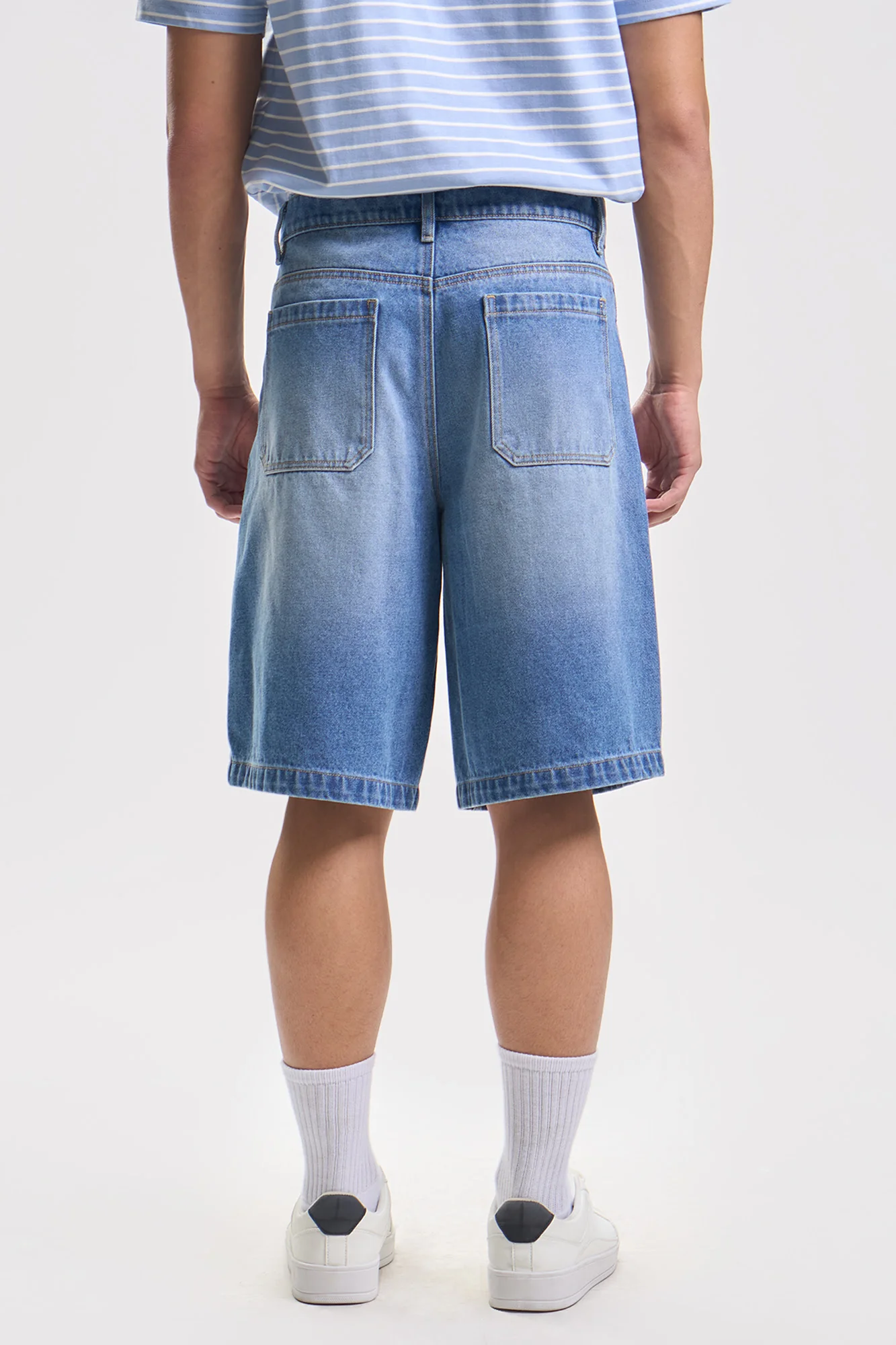 Baggy Fit Denim Shorts - Image 3