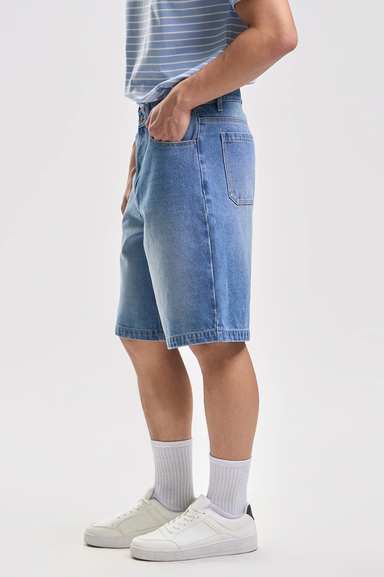 Baggy Fit Denim Shorts - Image 4