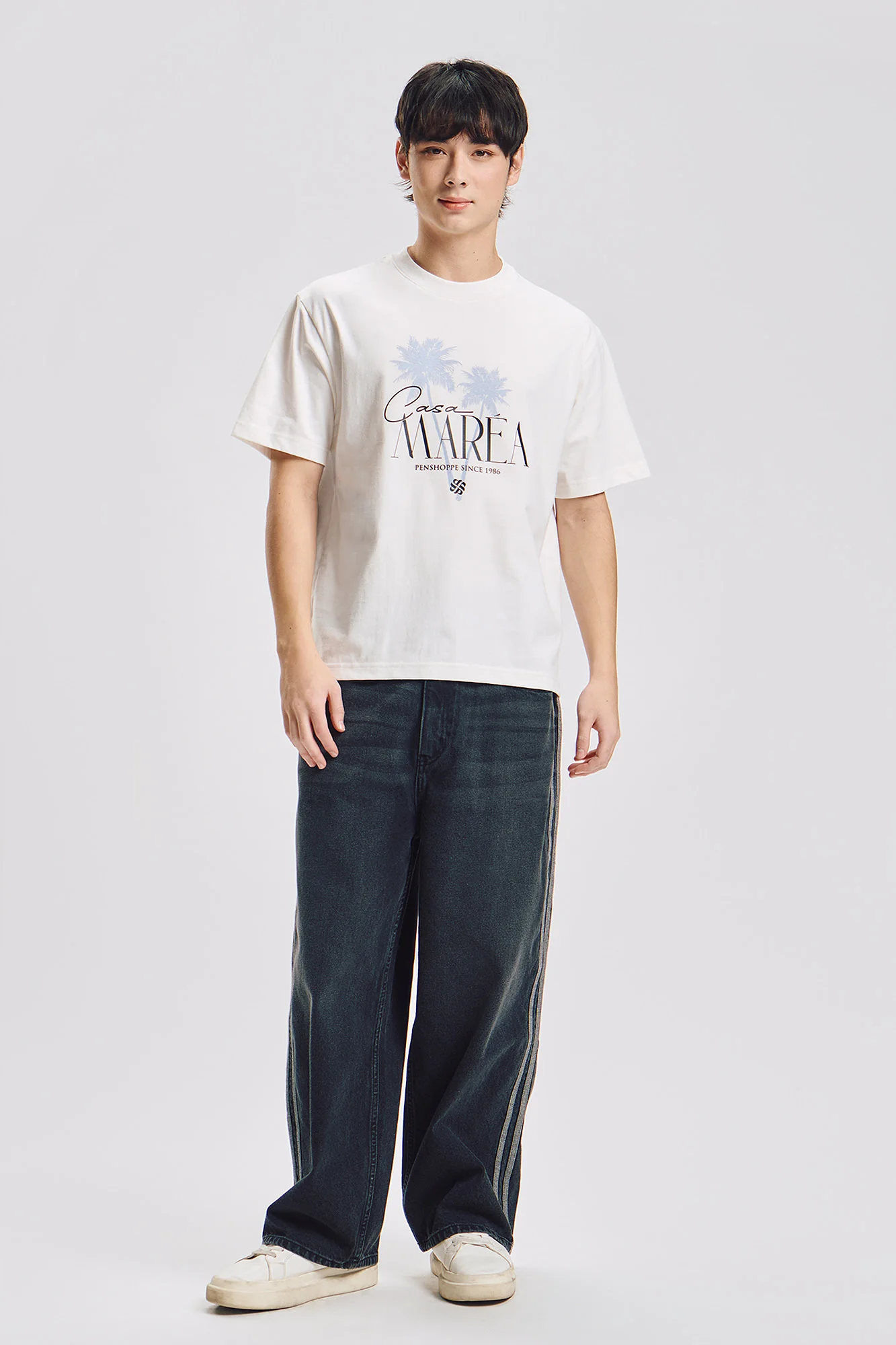 Casa Marea Relaxed Graphic T-Shirt - Image 5