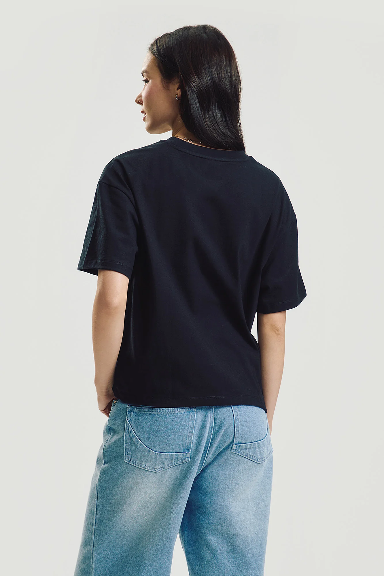 Chase The Fire Loose Graphic T-Shirt - Image 3