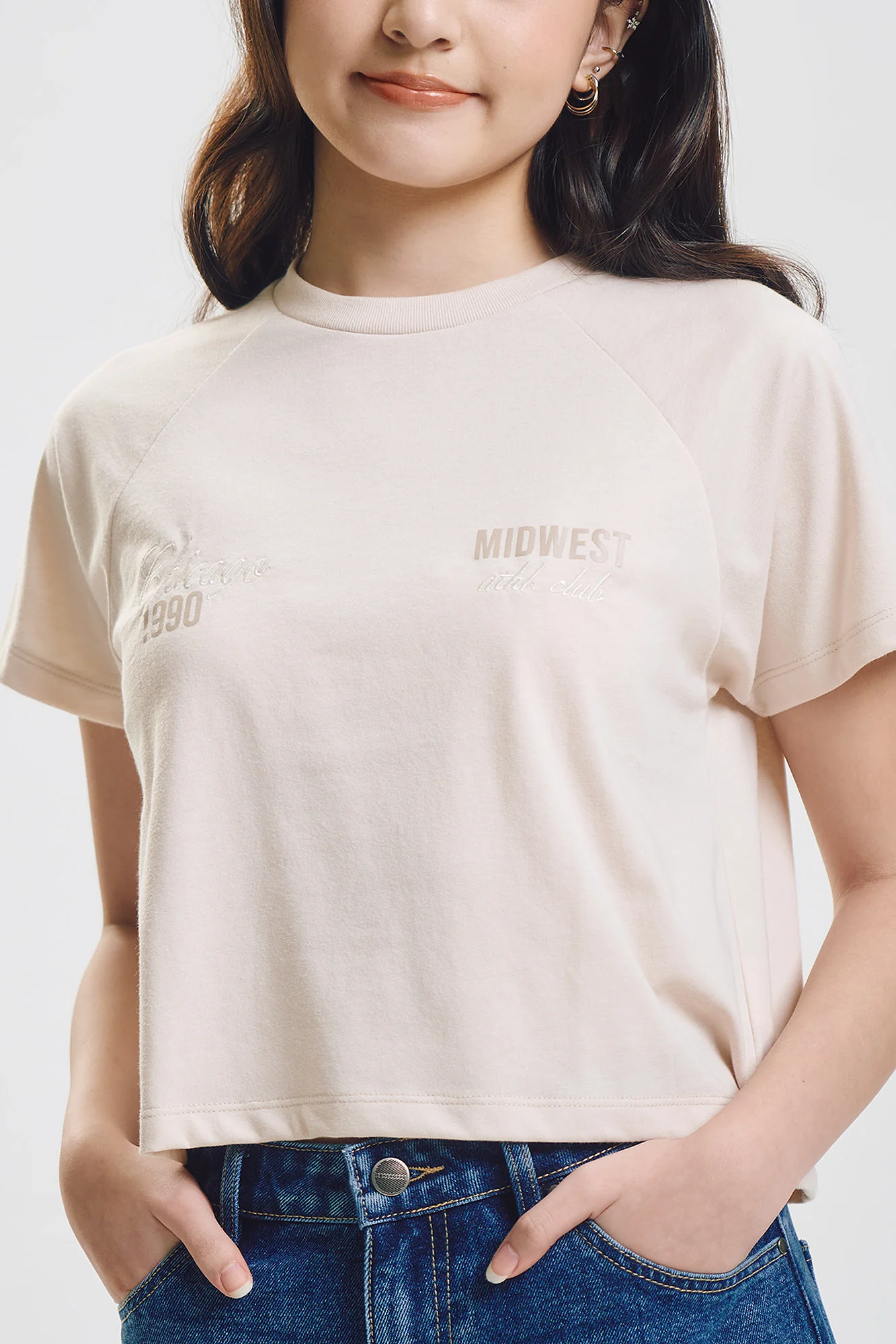 Chicago Raglan Relaxed Graphic T-Shirt - Image 2