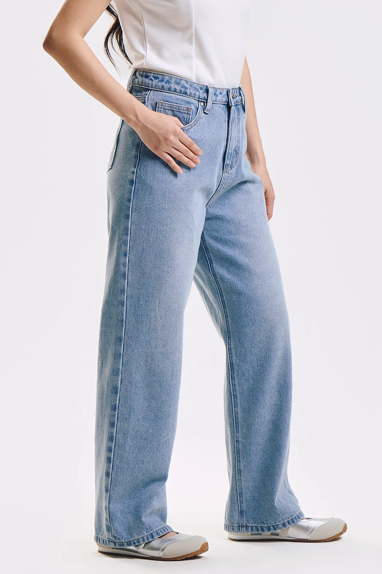 Classic Straight Fit Jeans - Image 4