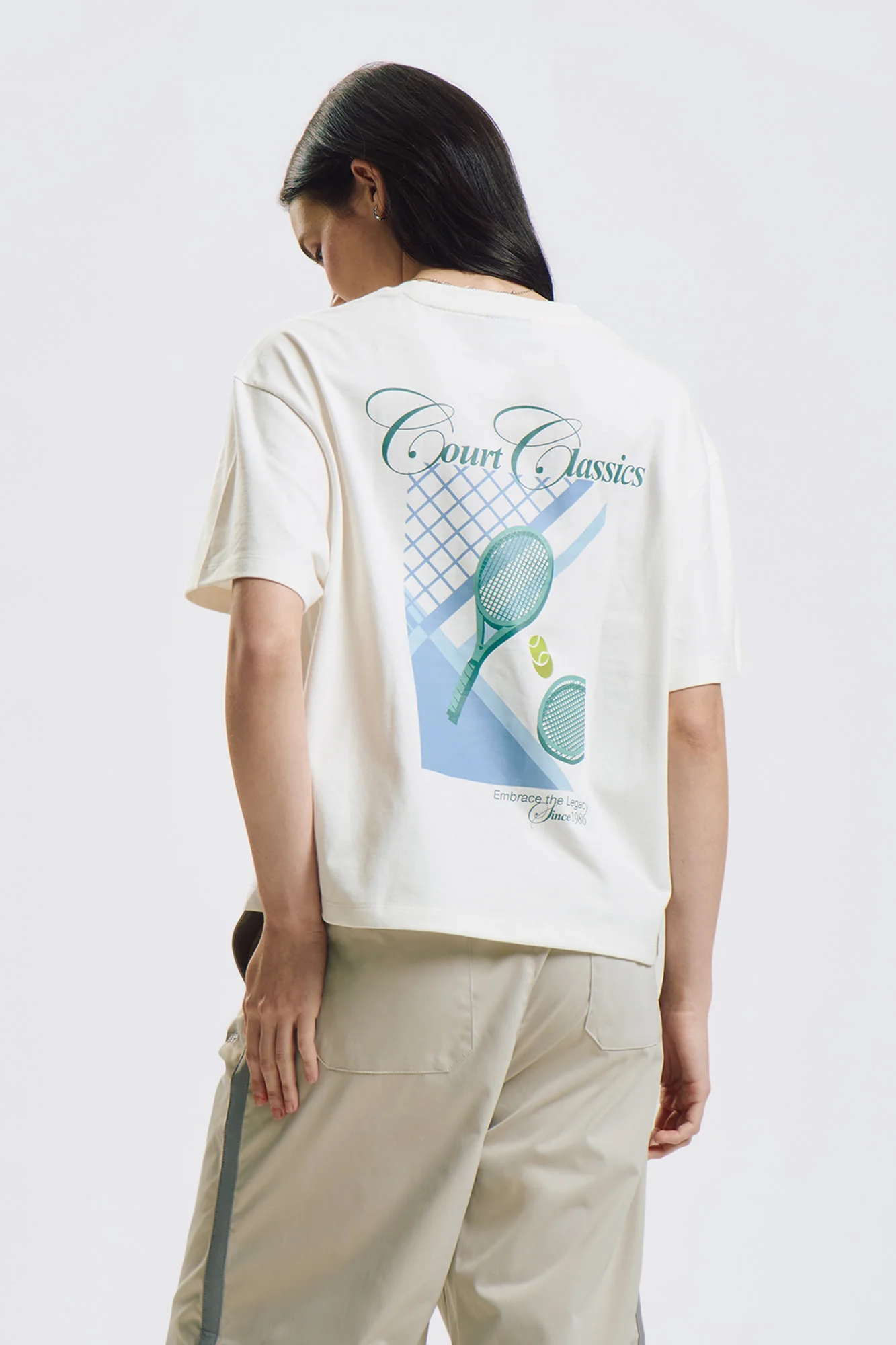 Court Classics Loose Graphic T-Shirt - Image 3