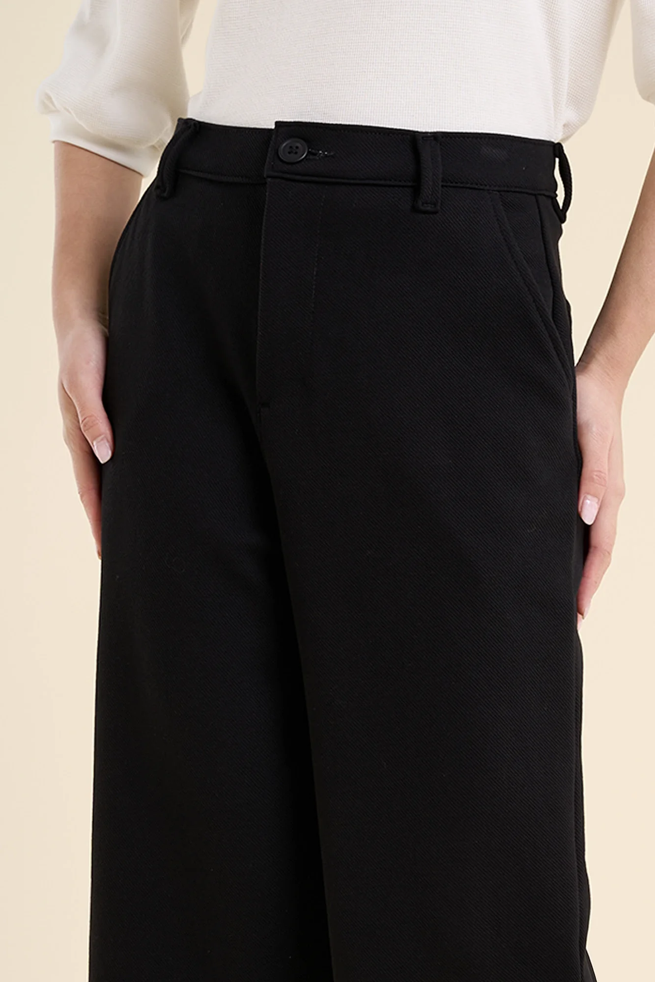 Dress Code Knit Wide Cropped Pants - Image 2