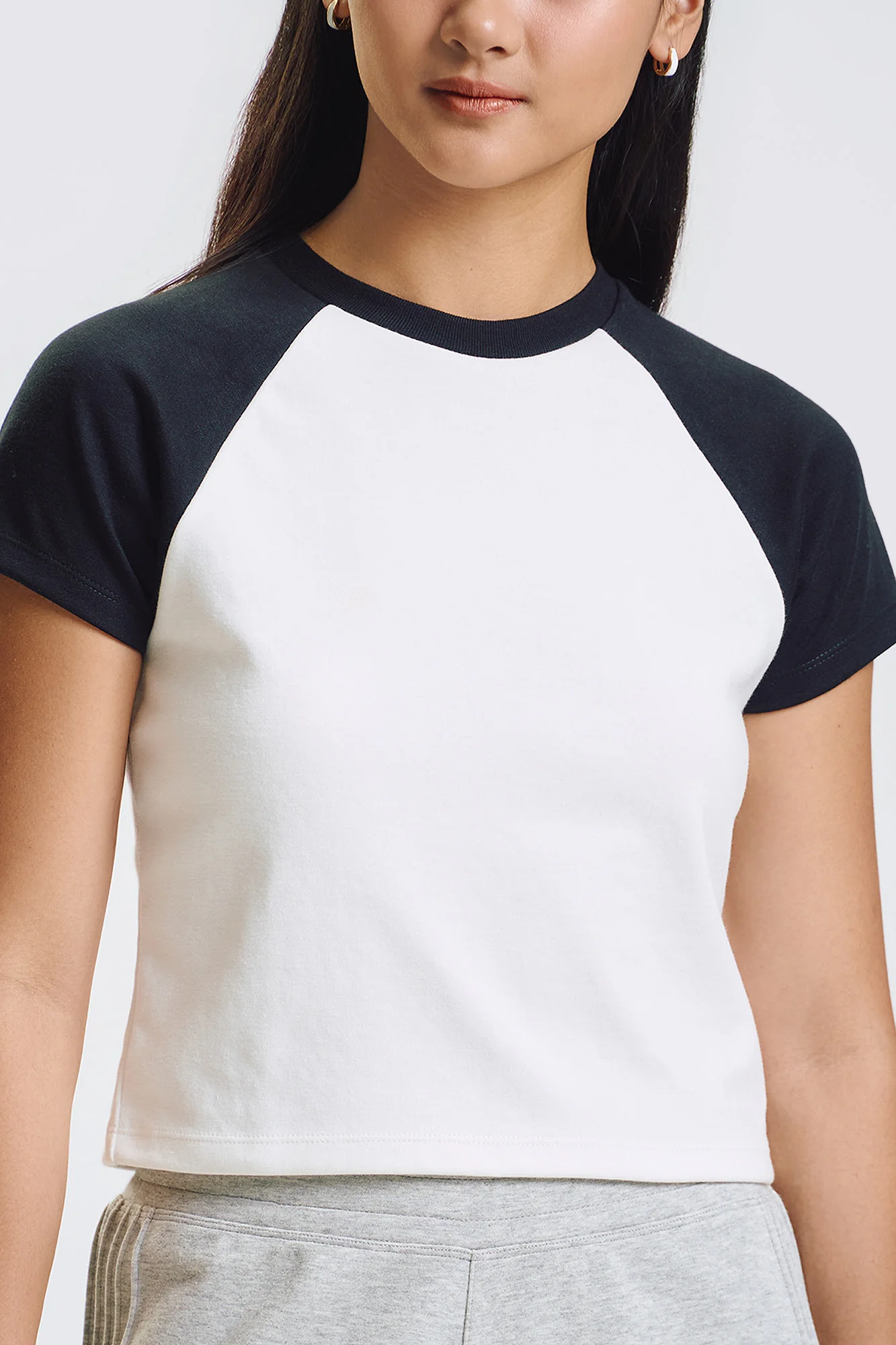 Essentials Raglan T-Shirt - Image 2