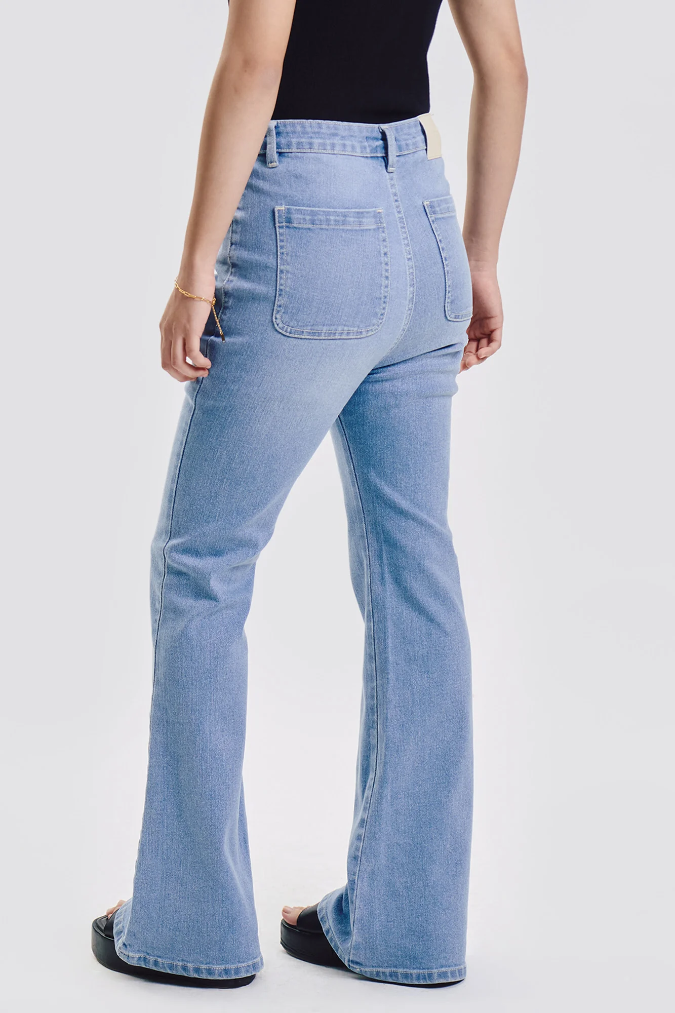 Flared High Jeans - Image 4