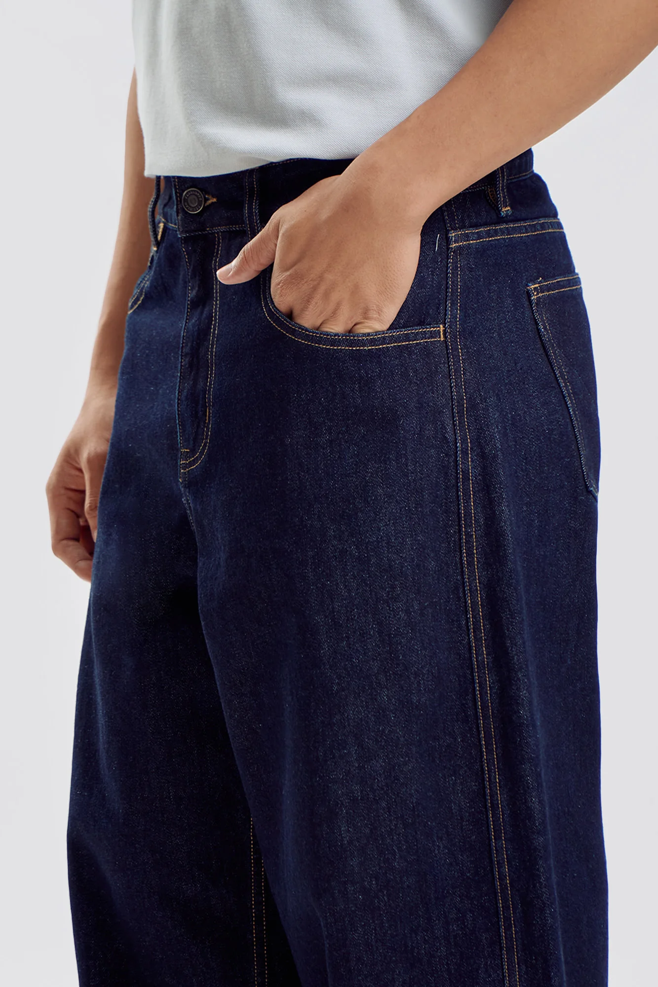 Indigo Barrel Fit Jeans - Image 2