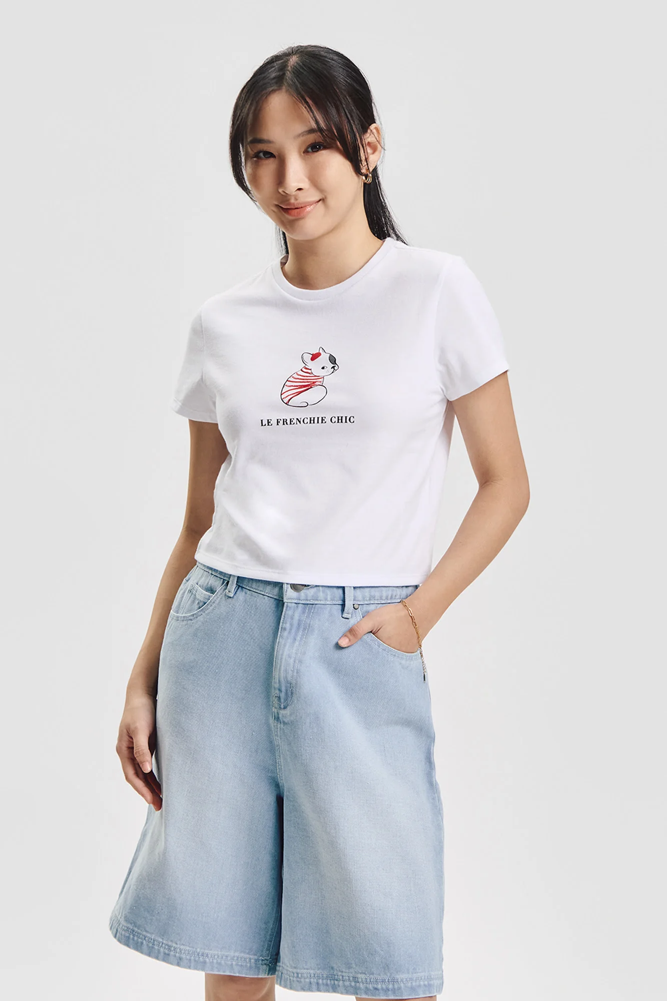 Le Frenchie Chic Slim Graphic T-Shirt