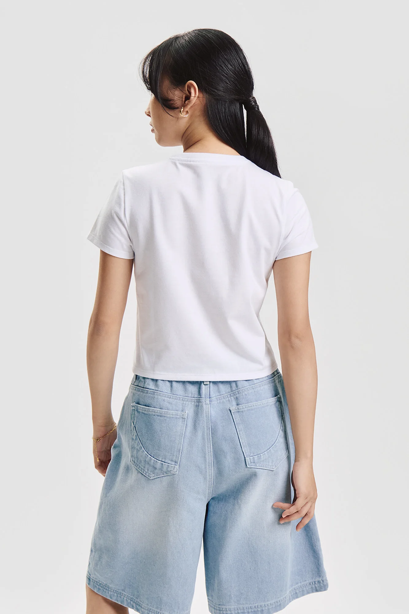 Le Frenchie Chic Slim Graphic T-Shirt - Image 3