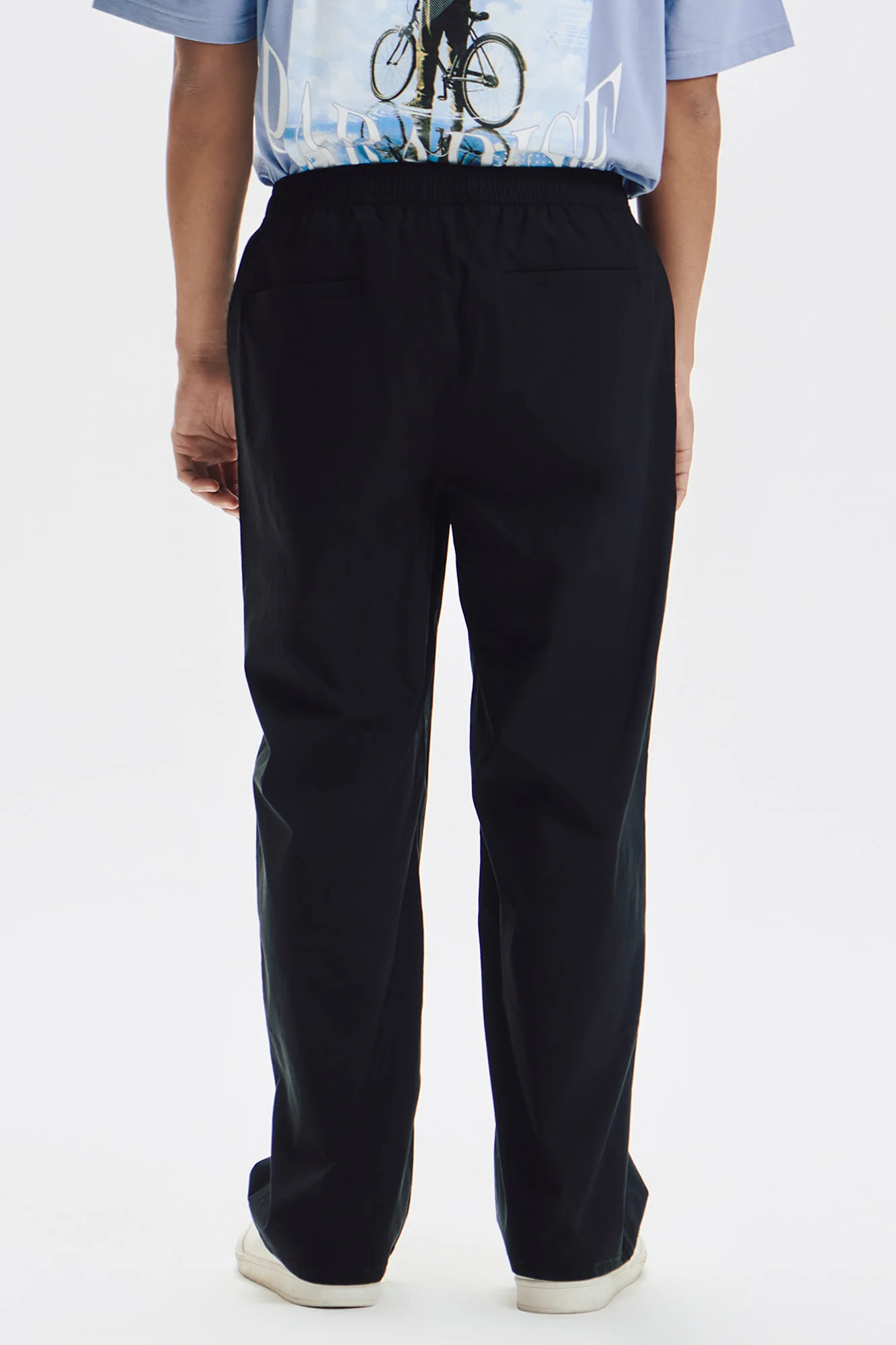 Lite Move Wide Fit Pants - Image 3