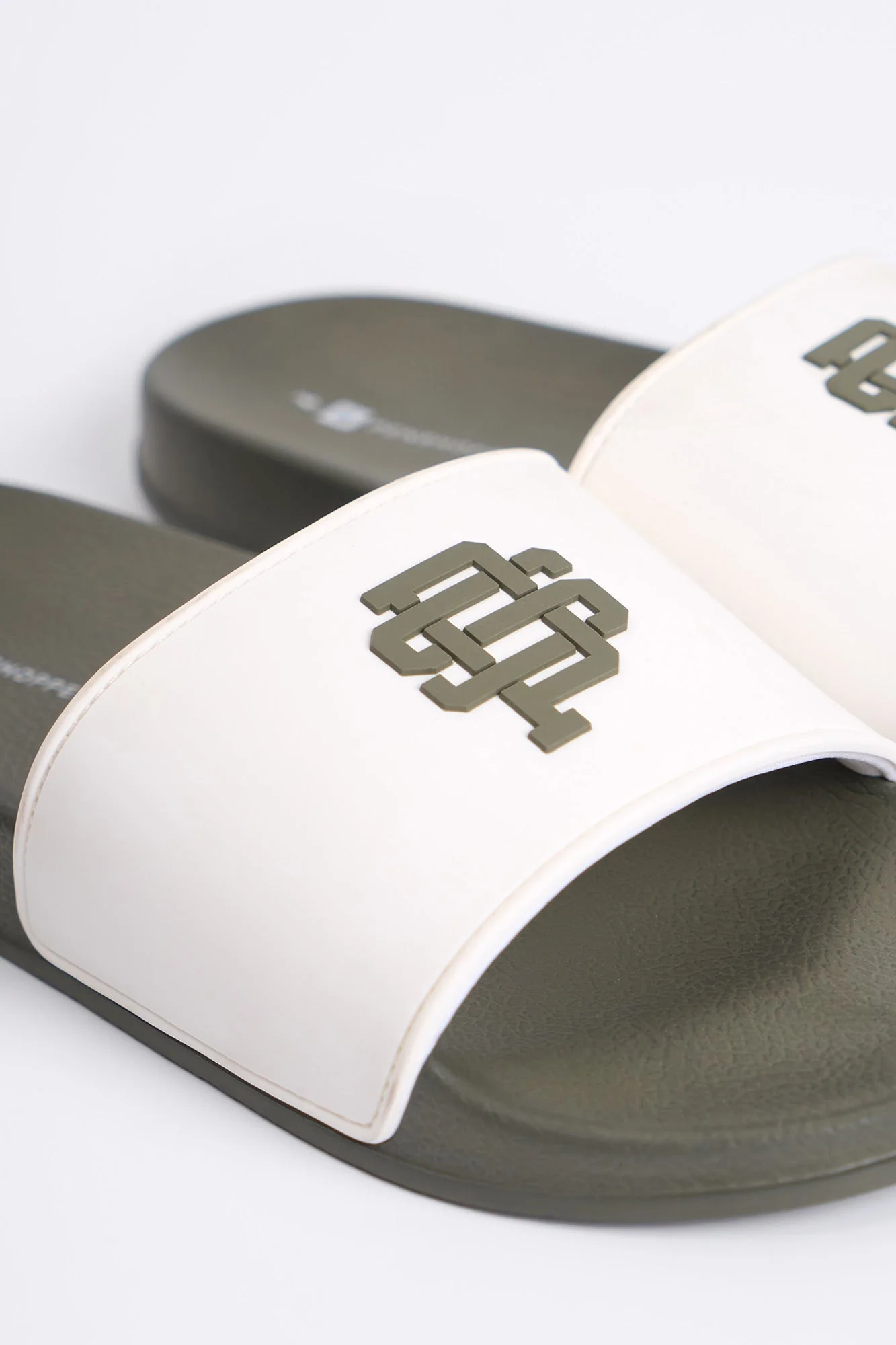Men's One Band Contrast Slides - Image 12