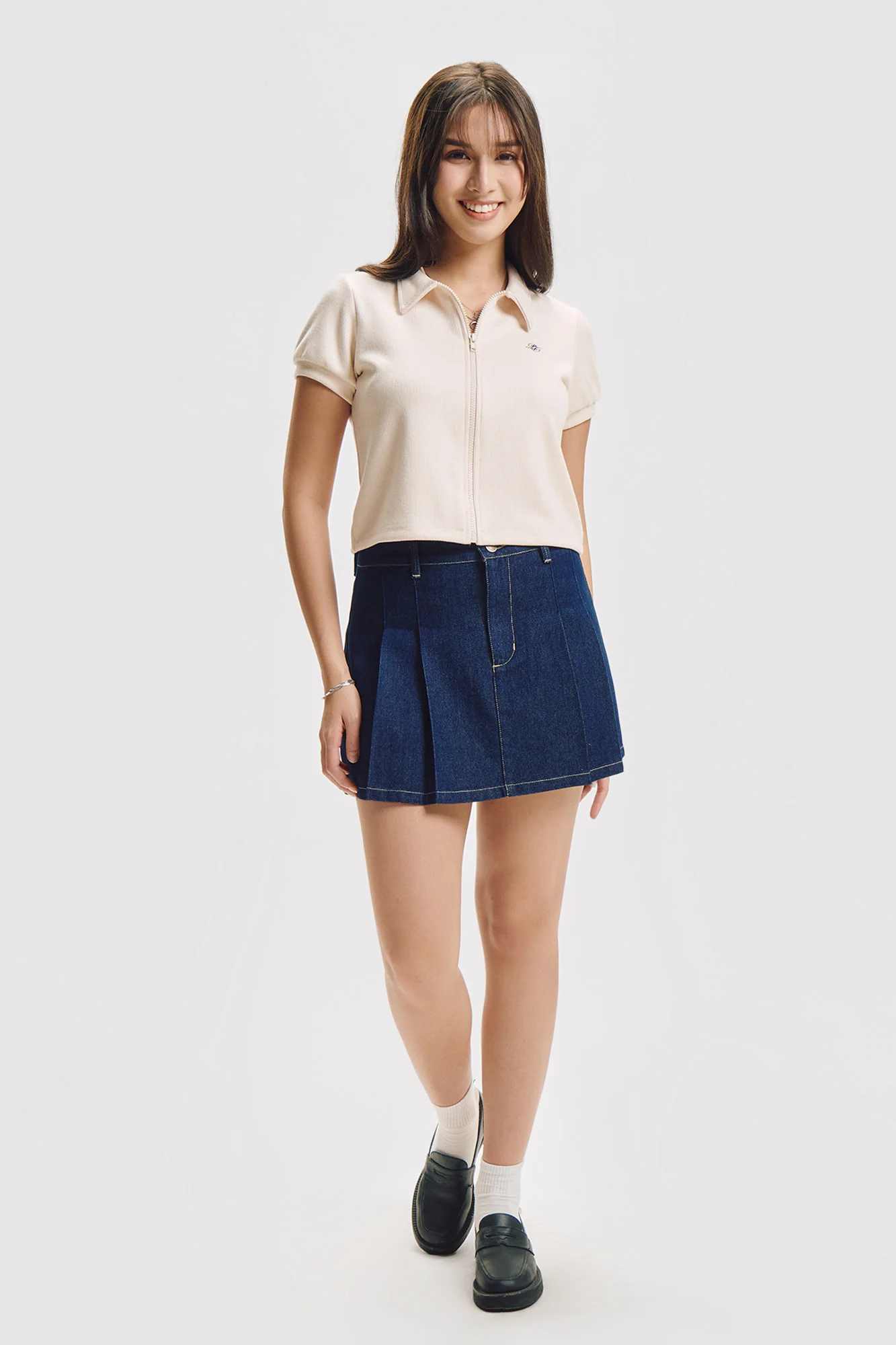 Puff Sleeve Zip Ribbed Knit Polo with Embroidery - Image 4