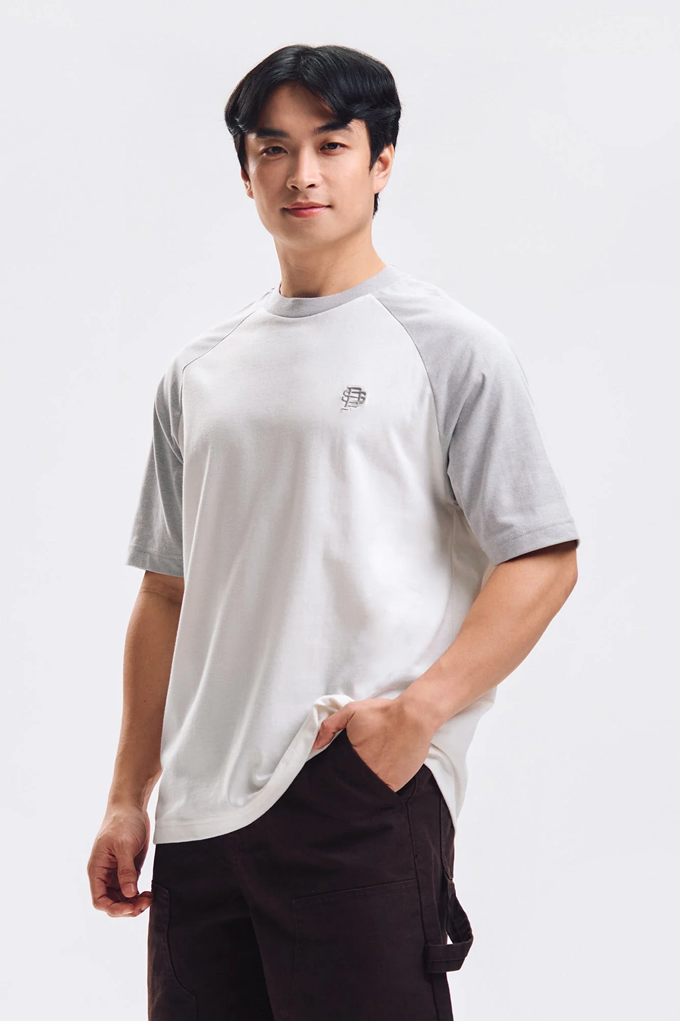 Relaxed Fit Raglan T-Shirt with Embroidery - Image 5
