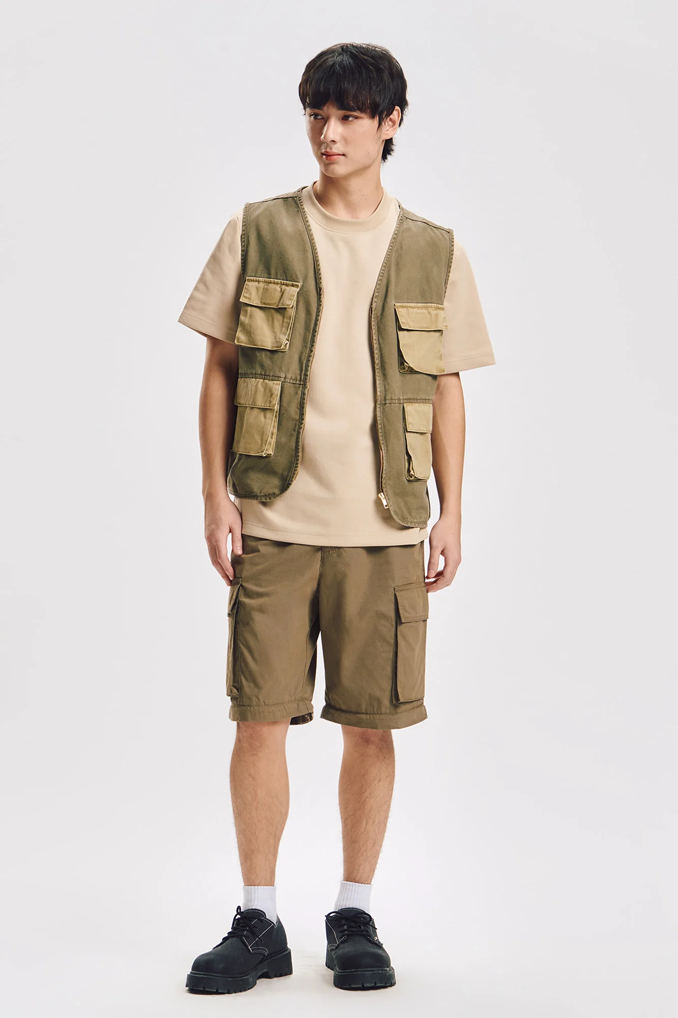 Relaxed Vest with Pockets - Image 5