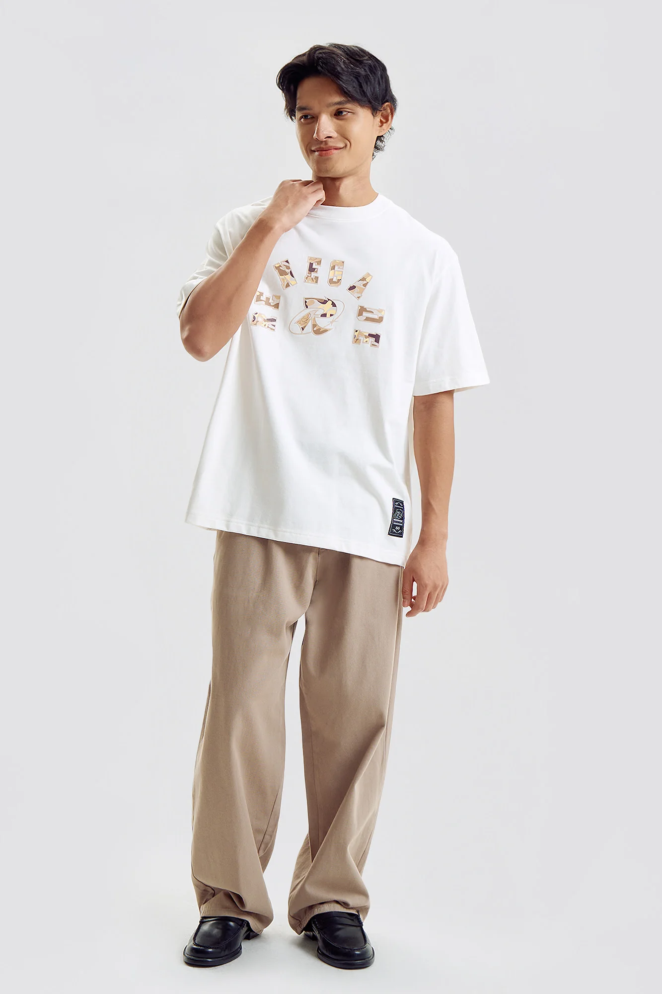 Renegade Relaxed Graphic T-Shirt - Image 5