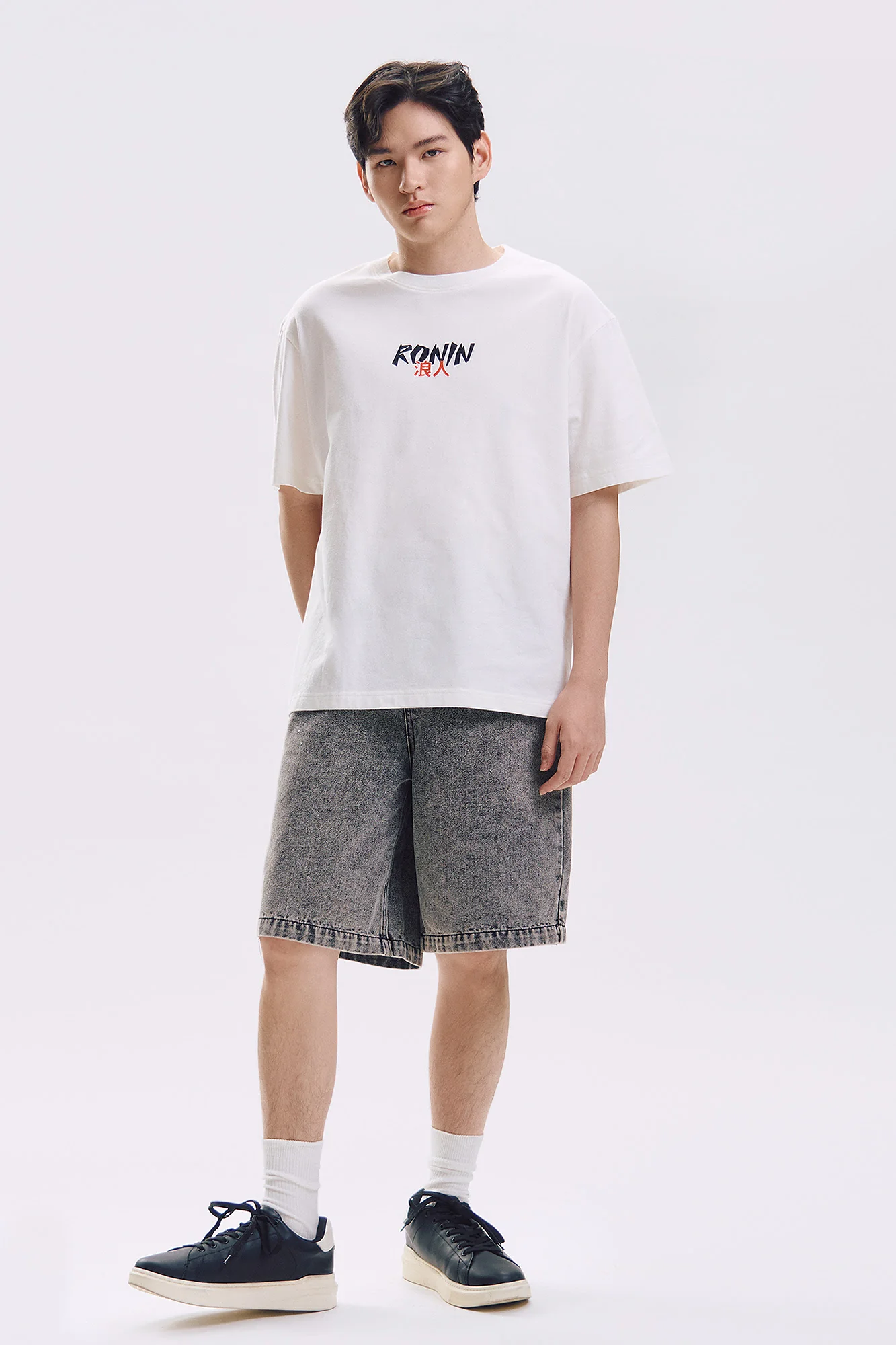 Ronin Relaxed Graphic T-Shirt - Image 5