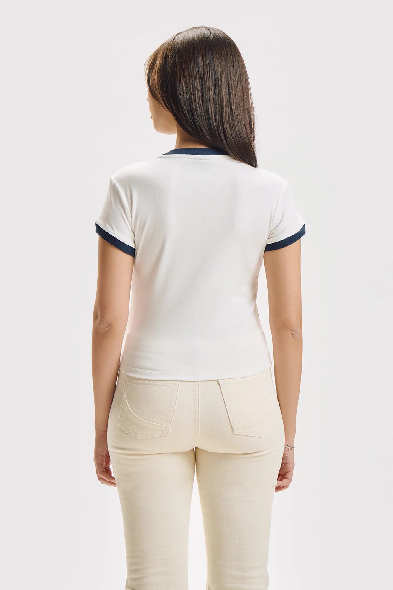 Slim Top with Contrast Detail - Image 3