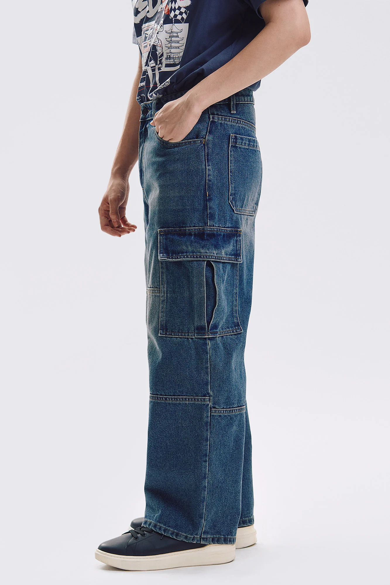 Wide Cargo Jeans - Image 3