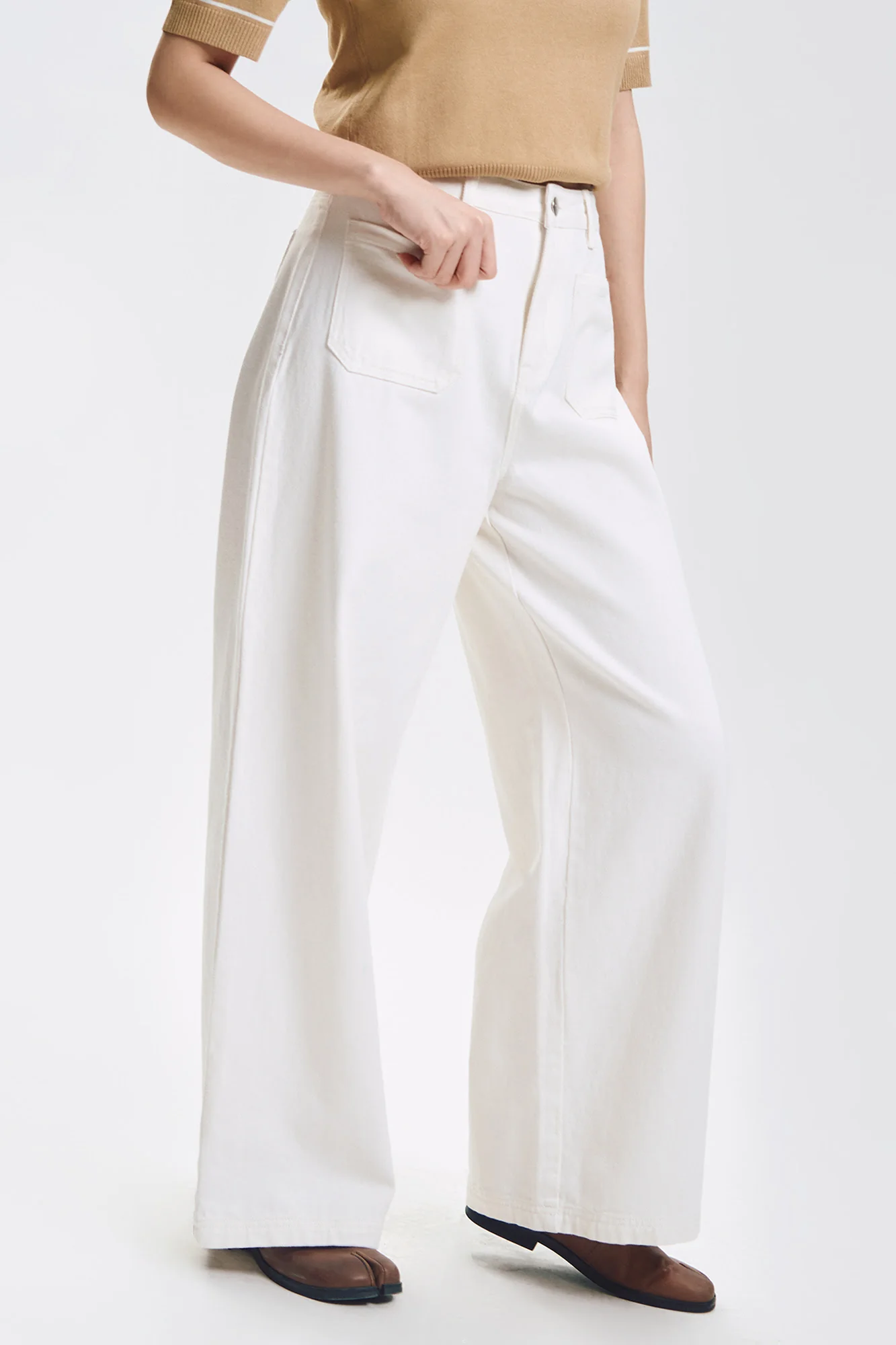 Wide Fit Front Patch Pocket Jeans - Image 3