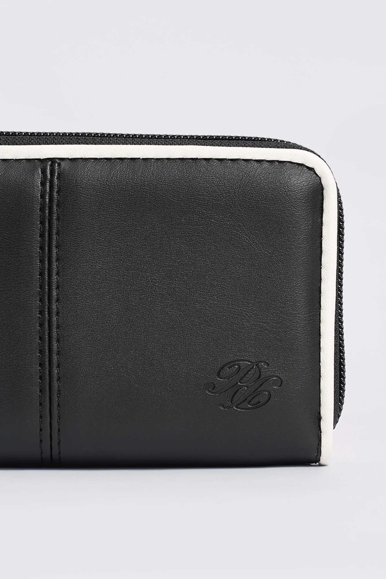 Women's Bi-Fold Zipper Leather Wallet - Image 4