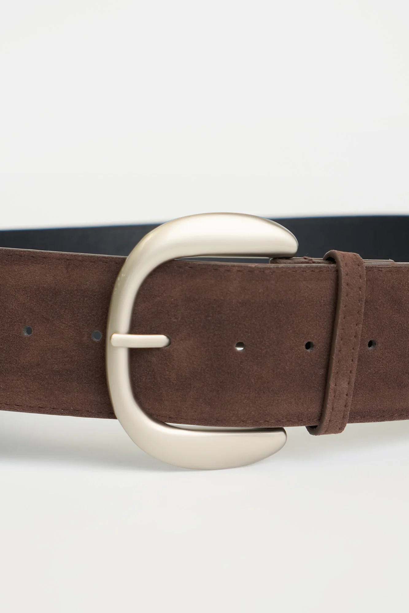 Women's Wide Suede Belt - Image 3